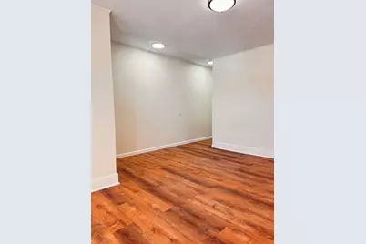 121 Newton St #1, Holyoke, MA 01040 - Photo 9