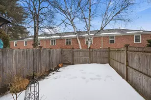 1155 Dickinson St, Springfield, MA 01108 - Photo 31