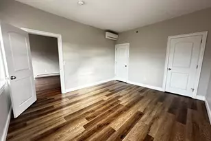 5 Hampshire St, Holyoke, MA 01040 - Photo 9