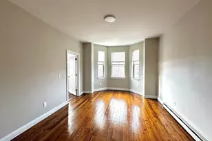 5 Hampshire St, Holyoke, MA 01040 - Photo 5