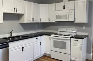 12 Winslow St, Worcester, MA 01609 - Photo 3