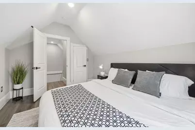 13 Leyden St, Medford, MA 02155 - Photo 23