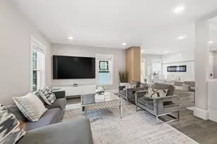 13 Leyden St, Medford, MA 02155 - Photo 3