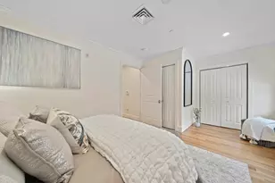 321 Hammond Pond Pkwy, Brookline, MA 02467 - Photo 21