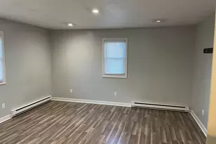 12 Hartford Ave E, Uxbridge, MA 01569 - Photo 23