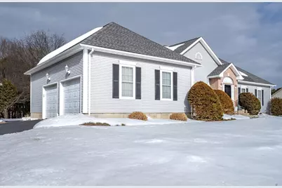 61 Plantation Cir, Westfield, MA 01085 - Photo 3