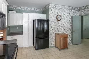 61 Plantation Cir, Westfield, MA 01085 - Photo 19