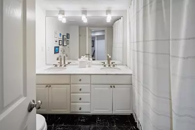 675 Tremont St #1, Boston, MA 02118 - Photo 11