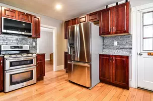 30 Franklin St, Marlborough, MA 01752 - Photo 7