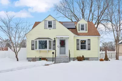 23 Fairway Dr, Springfield, MA 01108 - Photo 1