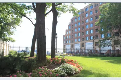 65 E India Row #7C, Boston, MA 02110 - Photo 23