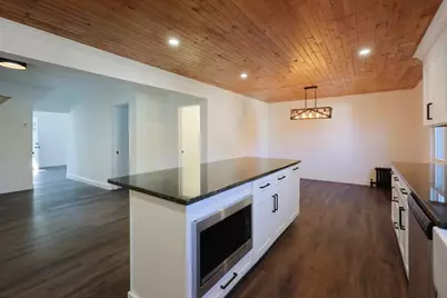 21 Irving St, Bellingham, MA 02019 - Photo 5