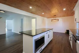 21 Irving St, Bellingham, MA 02019 - Photo 5