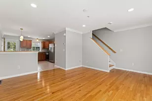 21 Merrimac Way, Tyngsborough, MA 01879 - Photo 9