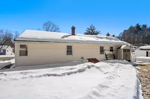 16 Amherst St, Grafton, MA 01536 - Photo 17