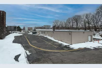 132 Court St, Brockton, MA 02302 - Photo 7