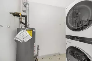 13 Dallas Dr, Dracut, MA 01826 - Photo 7