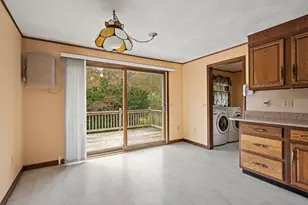 8 Hunter Cir, Shrewsbury, MA 01545 - Photo 7