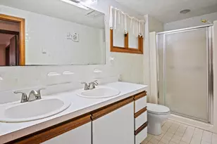 8 Hunter Cir, Shrewsbury, MA 01545 - Photo 25