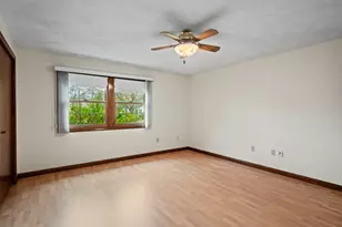 8 Hunter Cir, Shrewsbury, MA 01545 - Photo 17