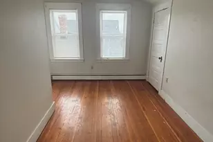 1384 Gorham St, Lowell, MA 01852 - Photo 11