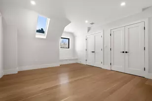 116 Thorndike St, Brookline, MA 02446 - Photo 21