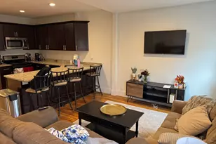 28 Howell St, Boston, MA 02125 - Photo 5