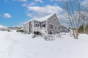 63 Rockwood Ln, Upton, MA 01568 - Photo 35