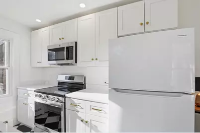 32 Bolton, Concord, MA 01742 - Photo 9