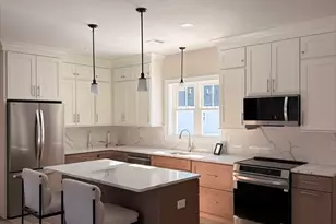 16 Meadowview Ln, Salisbury, MA 01952 - Photo 5