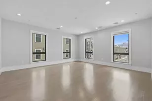 377 W First St, Boston, MA 02127 - Photo 13