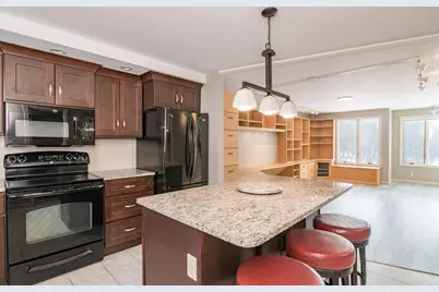 575 Bridge Rd #10-5, Northampton, MA 01062 - Photo 3