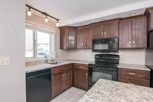 575 Bridge Rd, Northampton, MA 01062 - Photo 7