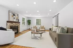 84 Craigie Cir, Carlisle, MA 01741 - Photo 3