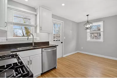 40 Plymouth St #40, Canton, MA 02021 - Photo 5