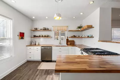 11 Hamilton St, Boston, MA 02125 - Photo 3