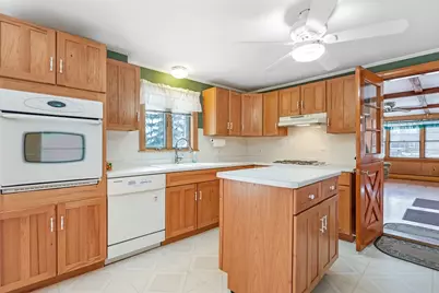 252 Pelham, Methuen, MA 01844 - Photo 9