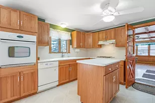 252 Pelham, Methuen, MA 01844 - Photo 9