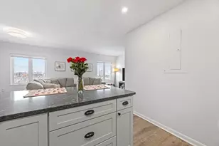 100 Marina Dr, Quincy, MA 02171 - Photo 11