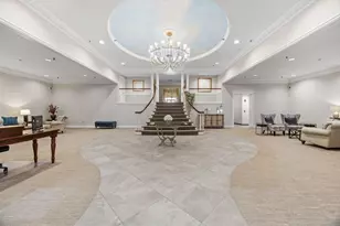 100 Marina Dr, Quincy, MA 02171 - Photo 3