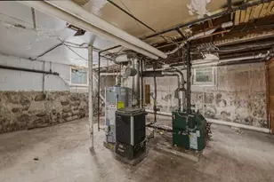 295 Newbury St, Fall River, MA 02720 - Photo 33