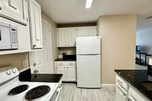 18 Walden Dr, Natick, MA 01760 - Photo 1