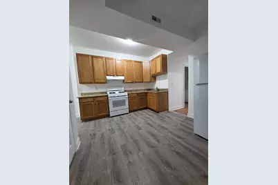 136 Chestnut St #2, Chelsea, MA 02150 - Photo 1