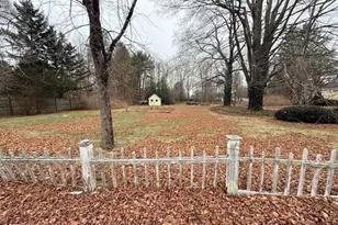 8 Maple St, Upton, MA 01568 - Photo 7