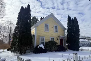 8 Maple St, Upton, MA 01568 - Photo 1