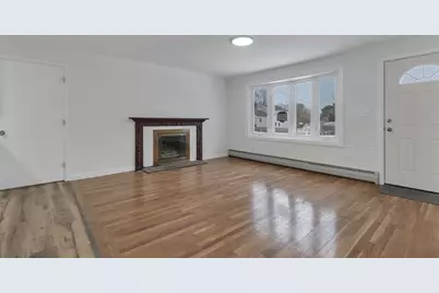 11 Hawthorne Dr, Seekonk, MA 02771 - Photo 9