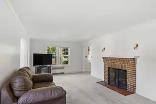 256 Massasoit Rd, Worcester, MA 01604 - Photo 15