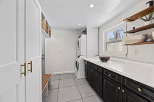 5 Endicott St, Weymouth, MA 02189 - Photo 3