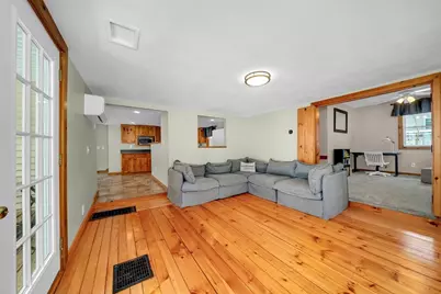 27 Tyng Rd, Tyngsborough, MA 01879 - Photo 9