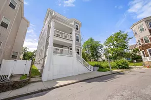 53 Woodford St, Boston, MA 02125 - Photo 17